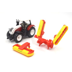 Steyr mit Pöttinger Mähwerkscombination