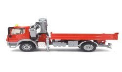 Mercedes Atego mit Kran