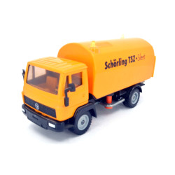 Mercedes LN2 Schörling Straßenkehrmaschine