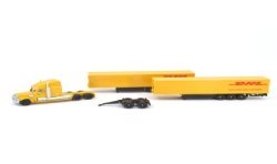 Freightliner DHL Road Train