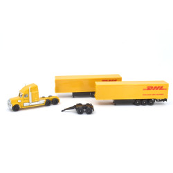 Freightliner DHL Road Train