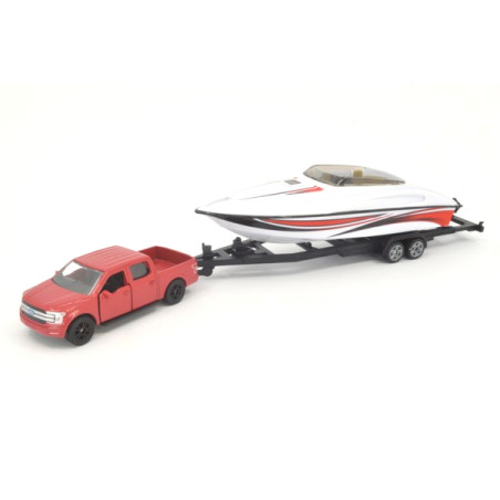 Ford F150 avec bateau à moteur