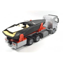 MAN camion avec bateau à moteur