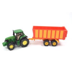 John Deere with silage trailer