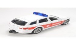 BMW 520i Notarzt avec feux arrière imprimés et barre de lumière bleue haute