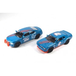Dodge Charger met autotrailer met Dodge Challenger