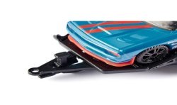 Dodge Charger mit PKW-Anhänger und Dodge Challenger