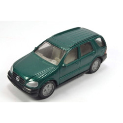 Mercedes ML320 green