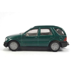 Mercedes ML320 green