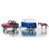 Jeep avec remorque à chevaux