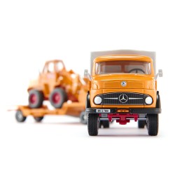 Mercedes-Benz 710 Rundhauber avec pelle Kramer 411
