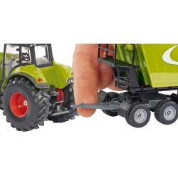 Claas Axion 850 tractor met frontlader