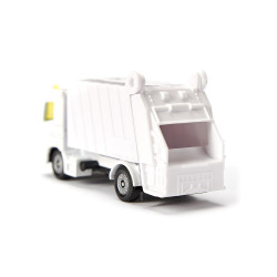 Kommunalset Kehrmaschine und Müllwagen