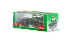 Fendt 724 Vario tractor
