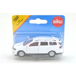Volkswagen Passat Variant, white