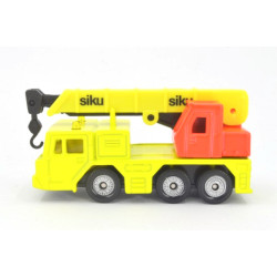 Hydraulic crane truck