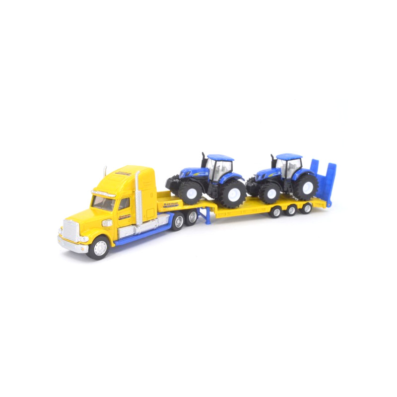 Freightliner met 2 New Holland tractoren