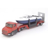 Scania mit Tieflader und Boot
