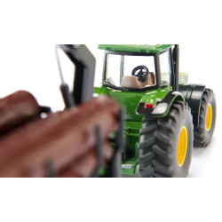 John Deere 8430 trekker met bosbouwaanhangwagen
