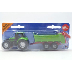 Deutz tractor met mestverspreider