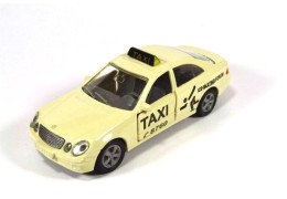 Siku 1363 Mercedes Taxi mit seltsamen Felgen